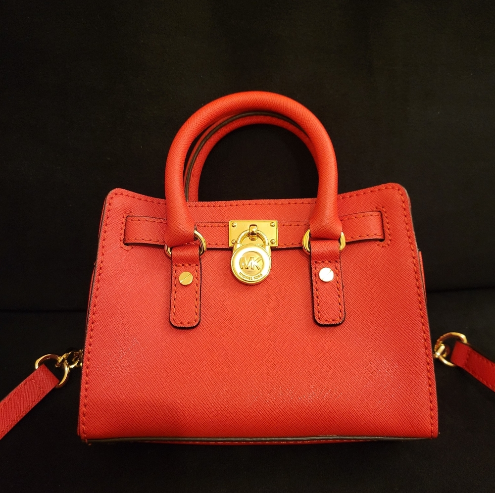 Michael Kors Mini Hamilton